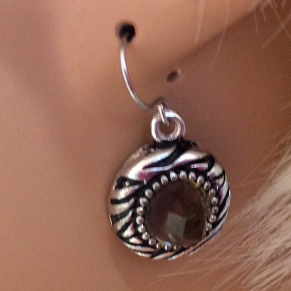 Vintage Silver Drop Earrings with Green Amber Looking Stone - Picture 13 of 15